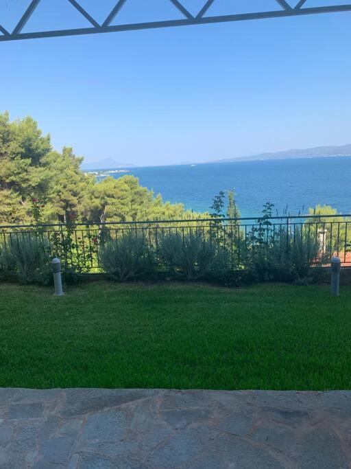 Markopoulon OropouAmfiteatrico Sea View - Kalamos Attikiアパートメント エクステリア 写真