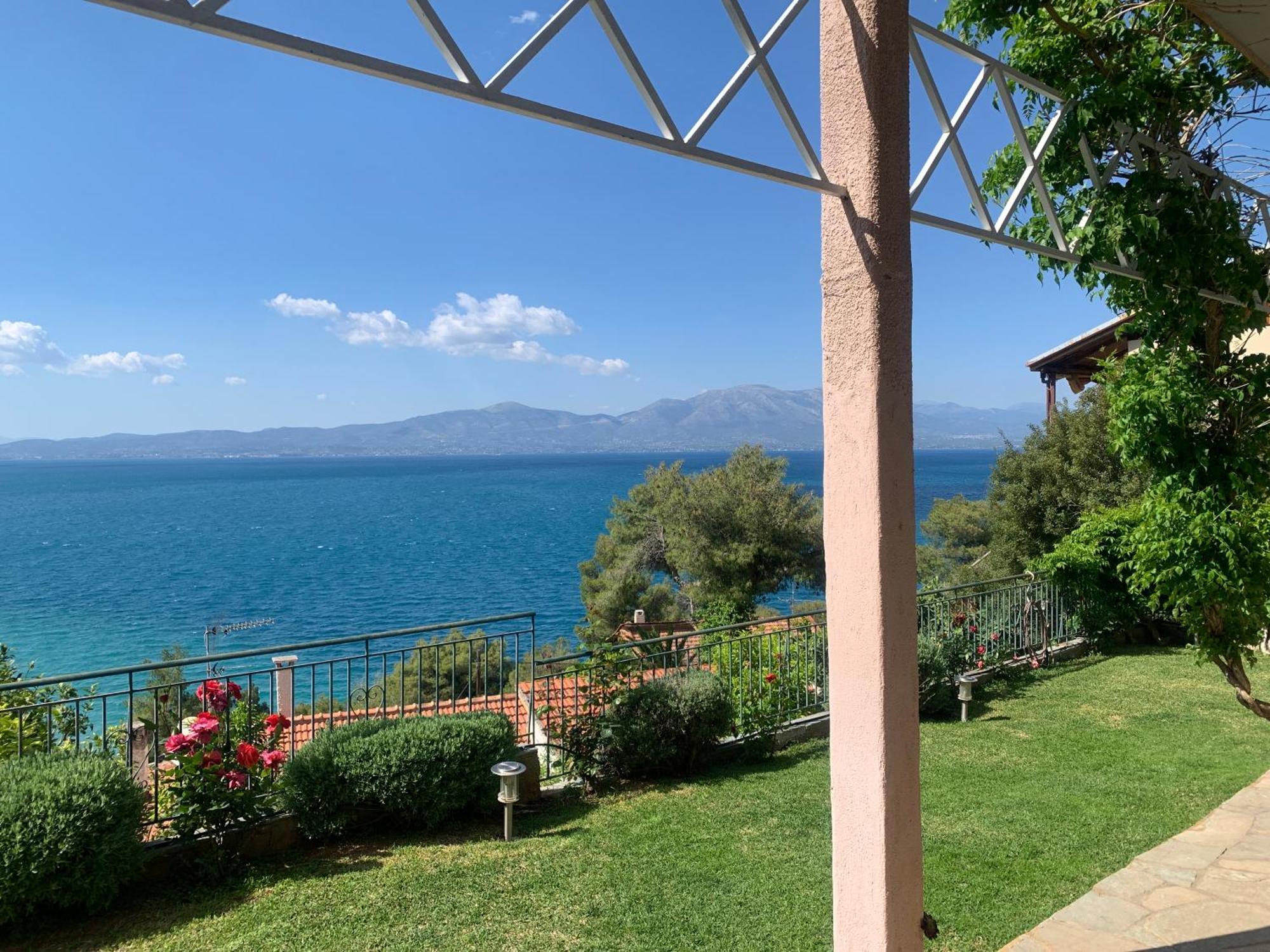 Markopoulon OropouAmfiteatrico Sea View - Kalamos Attikiアパートメント エクステリア 写真