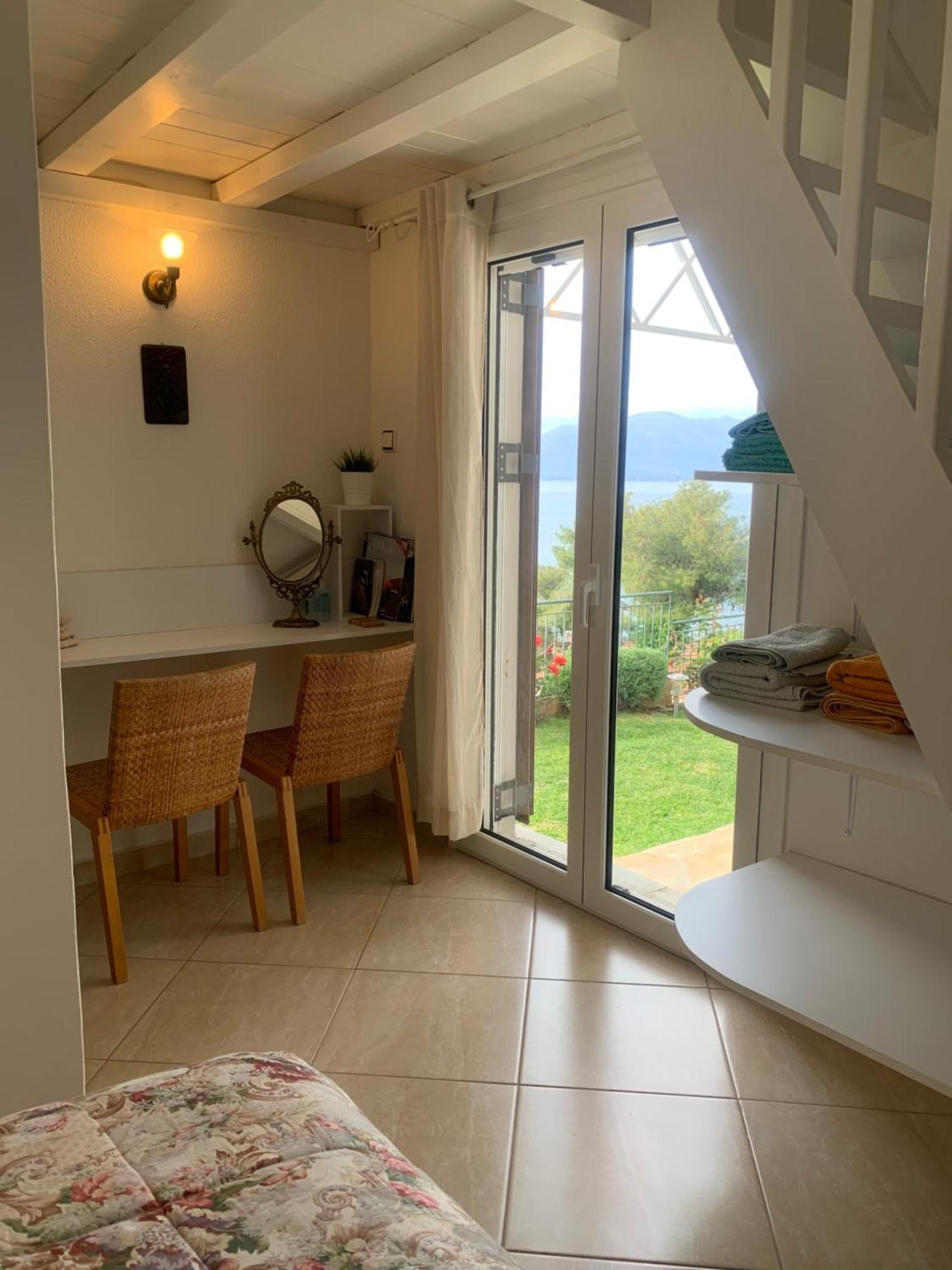 Markopoulon OropouAmfiteatrico Sea View - Kalamos Attikiアパートメント エクステリア 写真